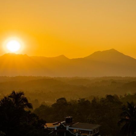 Raveendra Inn กัลปัตตา ภายนอก รูปภาพ